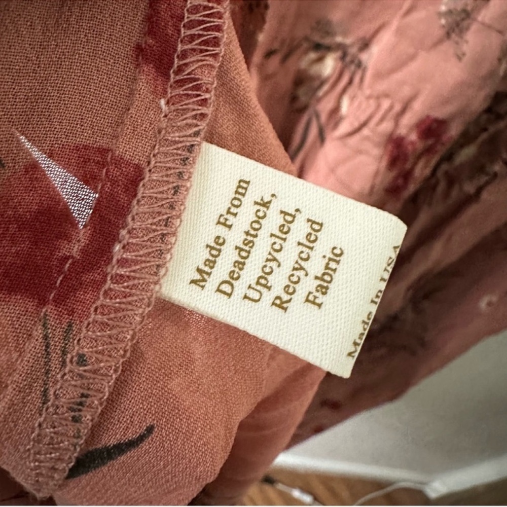 Christy Dawn Simple Dawn Dress in Blush Meadow - Picture 7 of 7